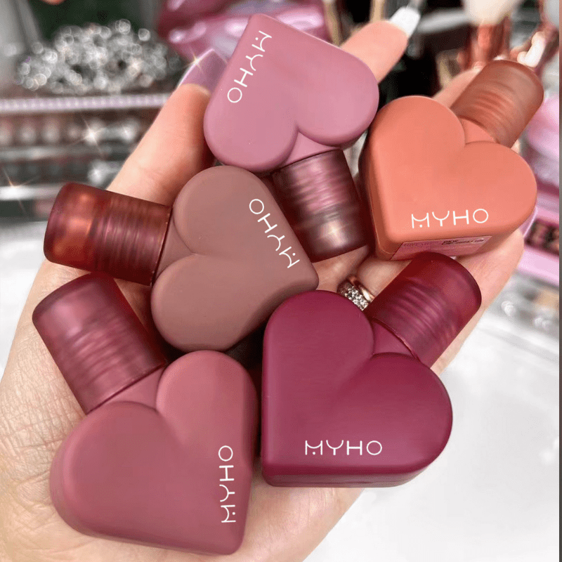 Brillo de Labios Mate Aterciopelado en 5 Colores, Impermeable en forma de Corazón - Terzo stile